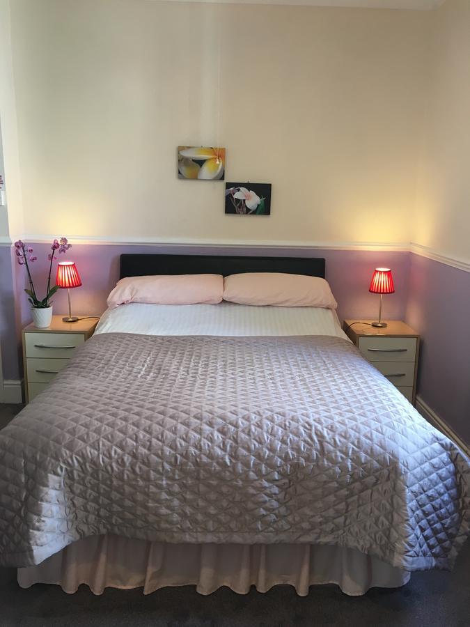 Adelphi Guest House Douglas Buitenkant foto